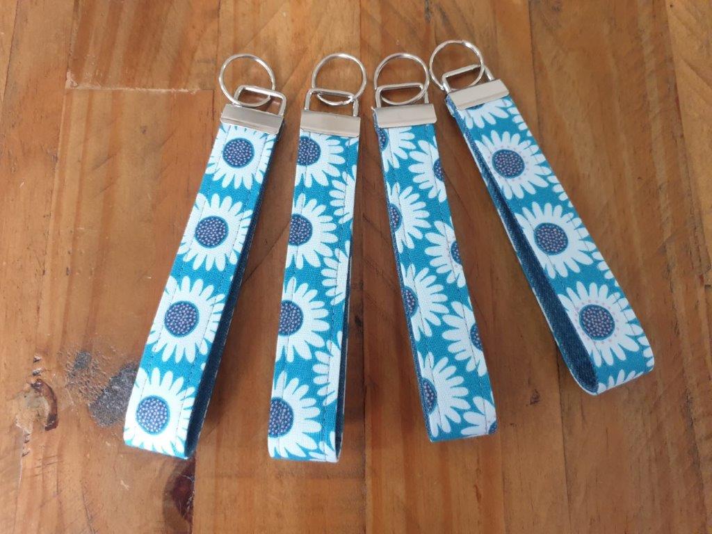 Handmade Daisy Print and Denim Wristlet / Keyring - Image 5